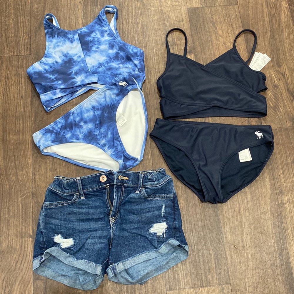 Abercrombie Lot 11/12